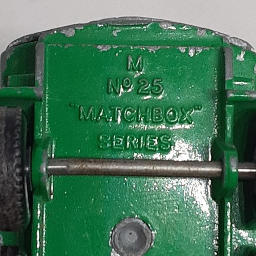 Lesney Matchbox Petrol Tanker BP No. 25 1964 Green Made In United Kingdom - Picture 10 of 10