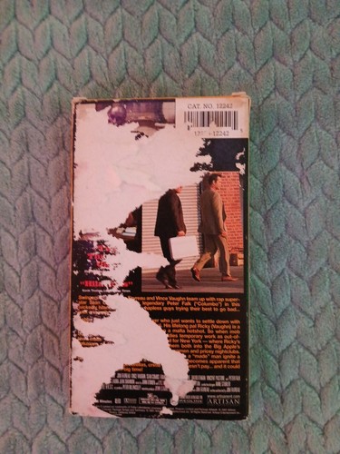 Made VHS 2001 Pre-owned Box Very Weathered Tape Mint Condition - Picture 3 of 5
