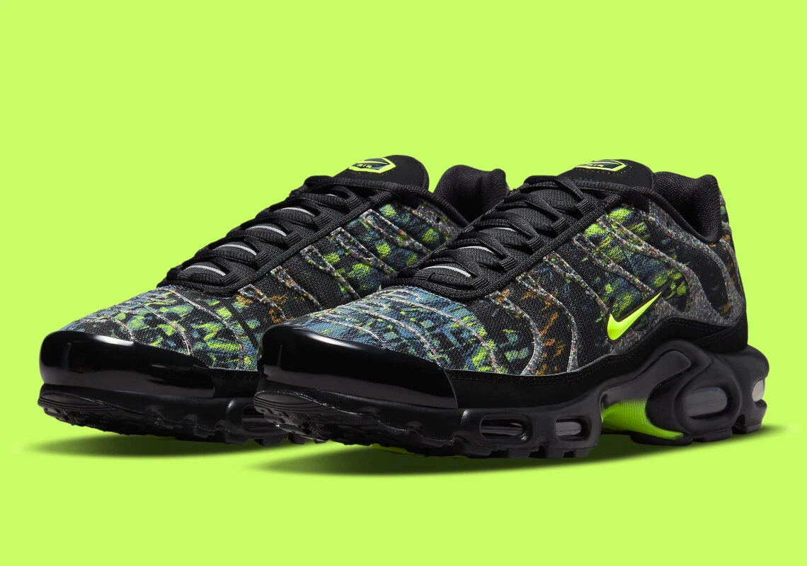 Nike volt black clearance