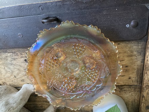 CARNIVAL GLASS ~ RARE BALL FOOTED FENTON GRAPE & CABLE PLATE ~ RADIUM ~ - Picture 15 of 15