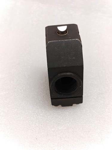 BALLUFF BNS 819-100-D-11 LIMIT SWITCH 1215CN BNS005F - Picture 4 of 9