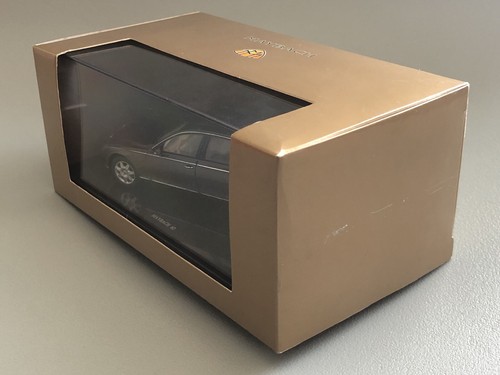 rare 1/43 AutoART AUTO art DAIMLER MERCEDES MAYBACK 62 Bicolore Dark Grey Black - Foto 10 di 12