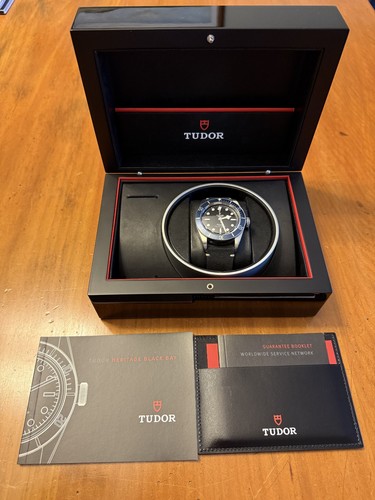 TUDOR Black Bay ref 79220B Steel ETA Auto 41mm 1st Gen Smiley Dial Unpolished - Bild 11 von 22