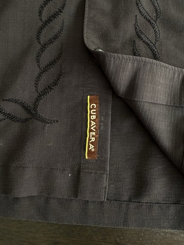 Cubavera Shirt Men L Black Embroidered Guayabera Camp Button Up - Picture 3 of 6