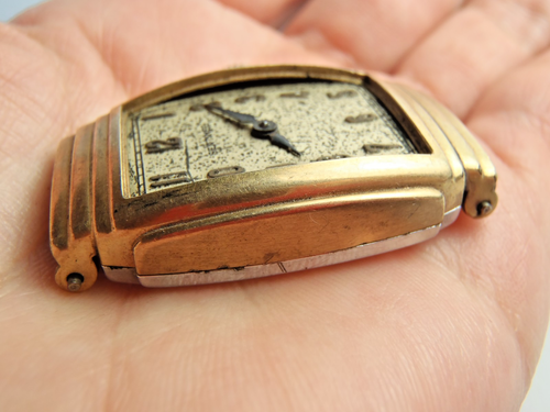 Vintage Gold-tone Sentinel Art Deco Tank Wristwatch Model L For Spares or Repair - Picture 5 of 17