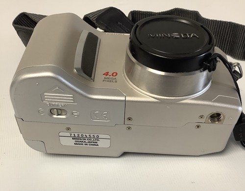 Minolta S404 Dimage Digital Camera - Damaged Viewfinder - Picture 7 of 7
