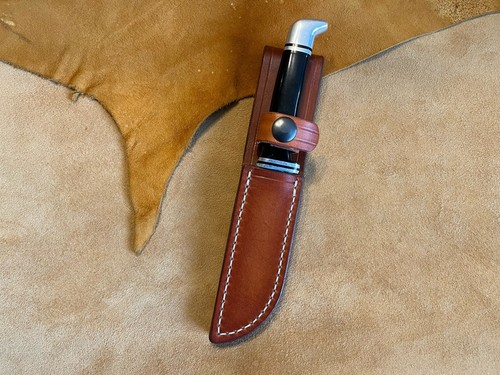 CUSTOM LEFT HAND BUCK 102 LEATHER KNIFE SHEATH WESTERN CASE HUNTING **NO KNIFE** - Picture 2 of 4