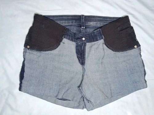 Liz Lange Maternity  Shorts Midi Cuffed Hem Size XS Denim Blue Hip Panels - Picture 9 of 16