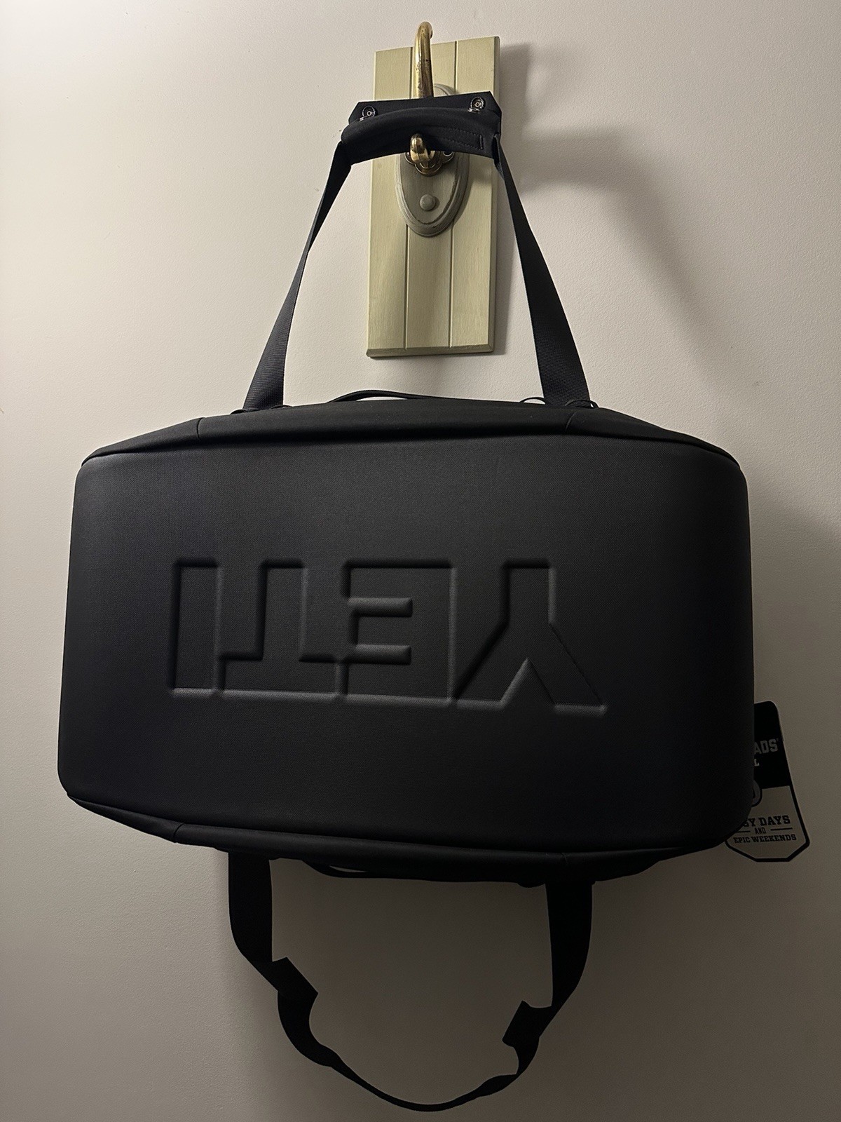 YETI Crossroads Outdoors Duffel Bag 40L Black Limited Edition NWT