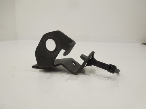 Audi A4 8E B7 Engine Wiring Loom Bracket 8E0971845E - Picture 2 of 6