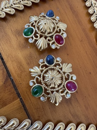 Juego de broches y pendientes de clip vintage Trifari TM Jewels of India cabujón - Imagen 5 de 17