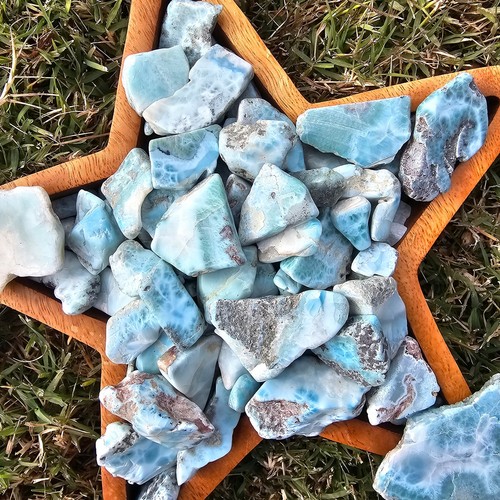 Larimar Steine 1,395 Kilo Kristalle Sammlerstück Heilung Reiki poliert Konvolut - Bild 1 von 3