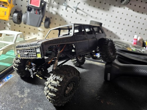SCX24 RTR Custom Built Gladiator - Picture 14 of 16