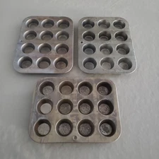 VTG MIRRO & FOLEY Aluminum 12 Mini Muffin Cupcake Pans Tin Tart Pans USA (3)