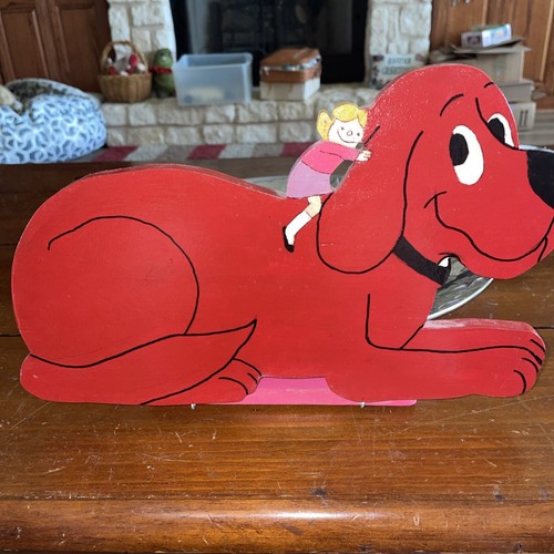 clifford the big red dog Wood Wall hanging