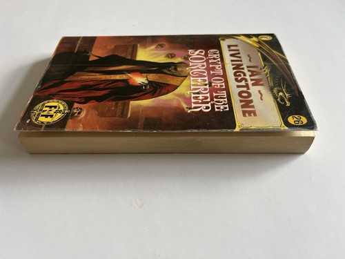 Crypt of the Sorcerer Ian Livingstone Fighting Fantasy Puffin 1987 - Imagen 7 de 8