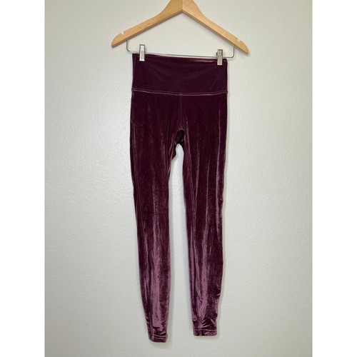 Lululemon Wunder Lounge High Rise Tight Lila Samt Größe 6 