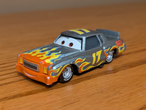 Disney Store Cars 2 film Darrell cartuccia scala 1:43 pressofuso - Foto 2 di 4