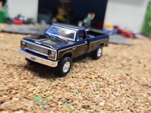 Custom lifted1/64 1981 Dodge POWER RAM PROSPECTOR 4WD 1st Gen 4x4 TRUCK CUMMINS - Picture 9 of 11