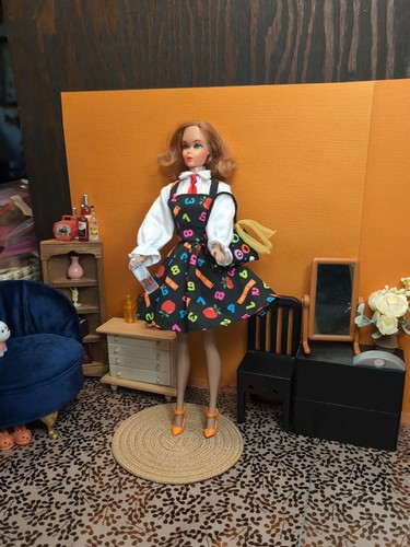 Vintage Barbie Outfit - 1995 Teacher Dress + Purse, Shoes + - Picture 21 of 21