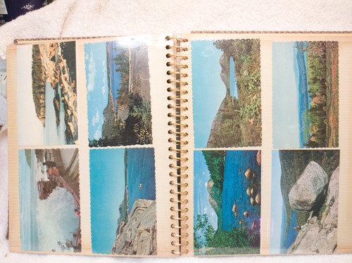 Vintage Sackleinen ?? Stoff gewebtes Postkarten-Urlaubsalbum mit 75 Karten. Sehr guter Zustand!  - Bild 11 von 13