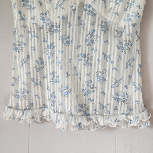 Frankee & Skylarr Cottagecore Floral Ruffle Trim Sheer Cami Top White Blue XS - Bild 3 von 9