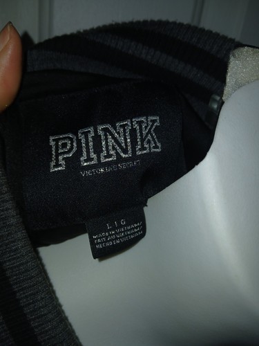 VS PINK Vintage Bling Varsity Jacke Größe Large Gepardenmuster Knopfleiste - Bild 6 von 12