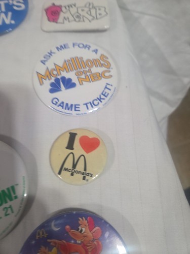 Lote De 25 Botones De Colección McDonald's Pins Crew Team - Imagen 20 de 24