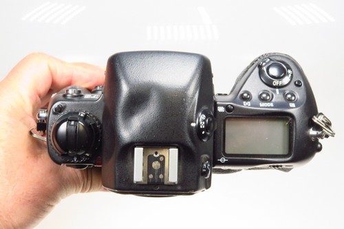 NIKON F5 BODY DEFEKT/BASTLER - Picture 3 of 4