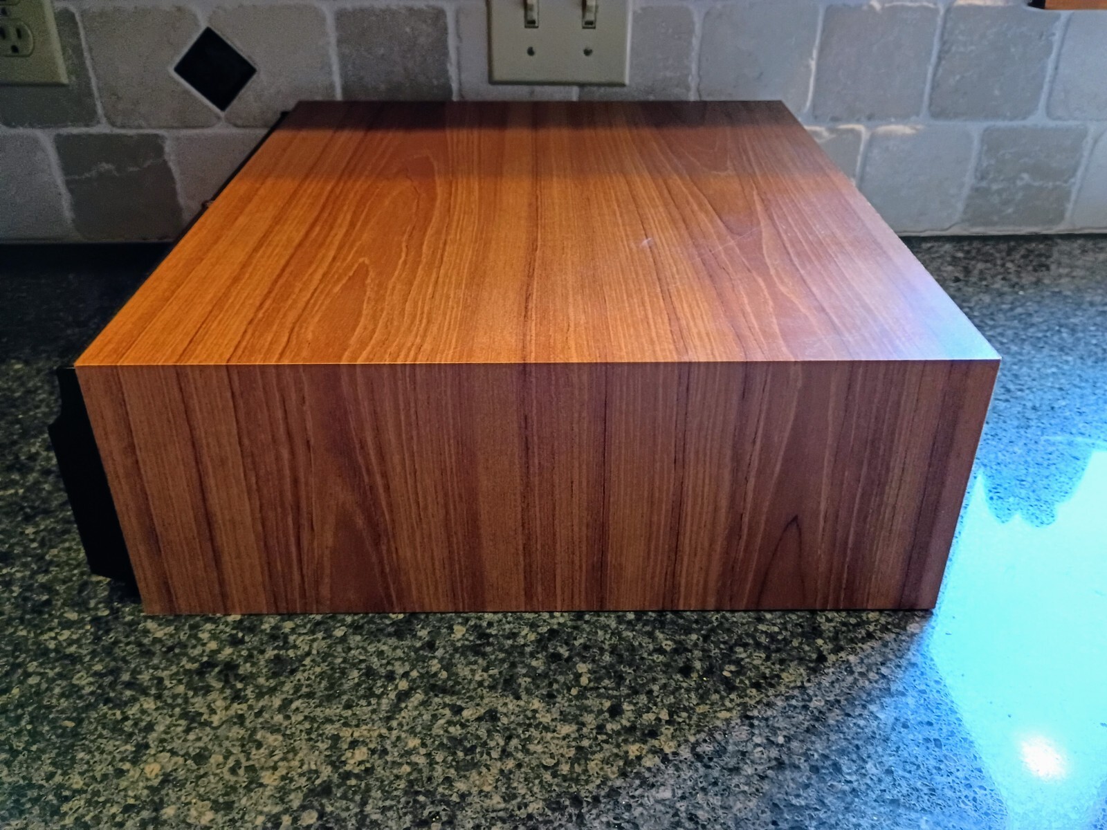 Picture 4 of 6