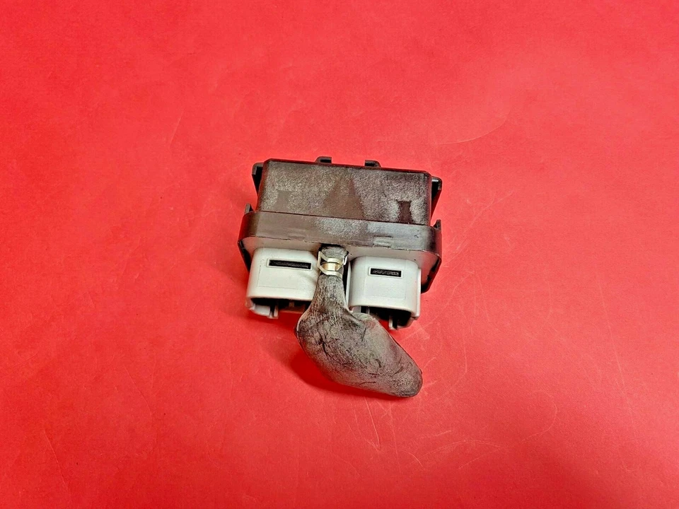 88263-12090 061000-1370 Relé ABS RY847 para Toyota Corolla 1992/1993 Foto 2 de 4