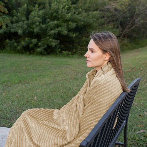 Ribbed Fleece Blanket, 80" x 90" King UK standard (203 /230cm) - Picture 7 of 7