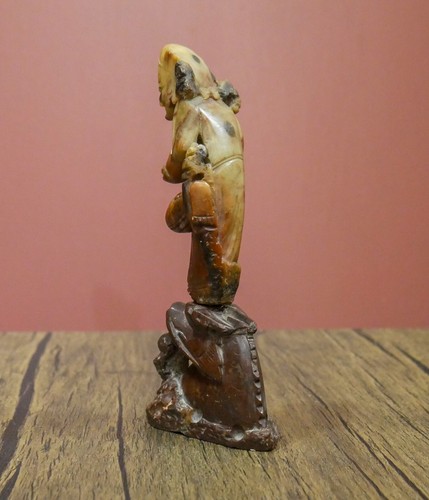 Vintage Chinese Shoushan Stone Carved Guardian Spirit Statue Figure - 6.25” Tall - Picture 4 of 9