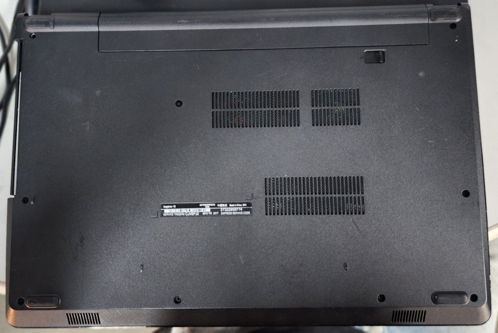 Dell Inspiron 3567 (15.6" / Core i3-7100U / Windows 11 / 8GB / SSD / DVD) Read - Picture 6 of 6
