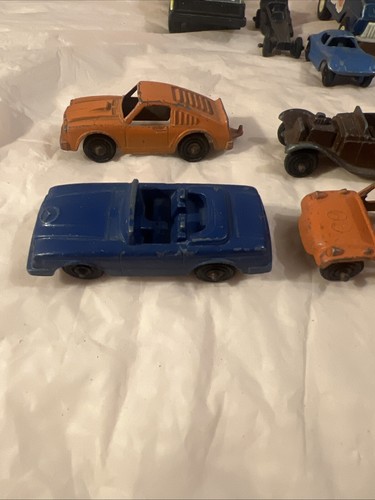 Lot of 17 Vintage Tootsie Toy Diecast Vehicles Metal Toy Cars Trucks - Picture 8 of 24