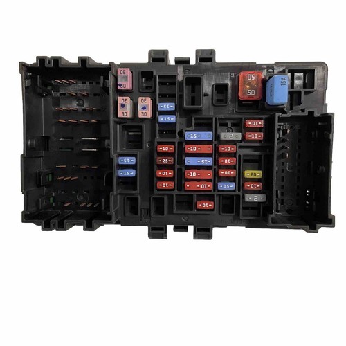 2015 Cadillac Escalade L Front Relay Junction Block Fuse Box 23200663 OEM TJ2-3 - Picture 1 of 5