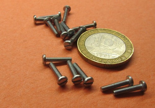 Zinc Plated Steel Pan Slotted Machine Screw M2 x 0.4 x 10 mm Length, 200 pcs - Picture 2 of 8