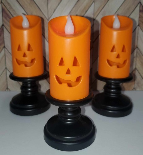 Mini LED Plastic Color Changing Jack-O-Lantern/Pumpkin Pillar Candle 5" x 2" WOW - Picture 1 of 1