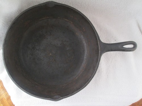 Vintage Birmingham(?) No. 8/10-5/8"Cast Iron 3" Deep Skillet w/Basting Lid - Picture 3 of 8