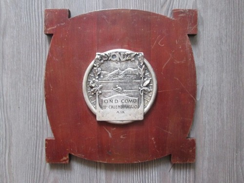 Trofeo Remo Sobre Base EN Madera O. N.d. Como - II Calendimaggio año Ix° - Imagen 1 de 3