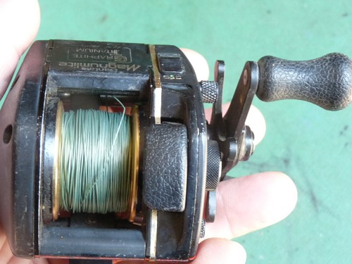Carrete de pesca Shimano Bantam Magnumlite 2000GT - usado - funcionando - Japón - Imagen 4 de 6