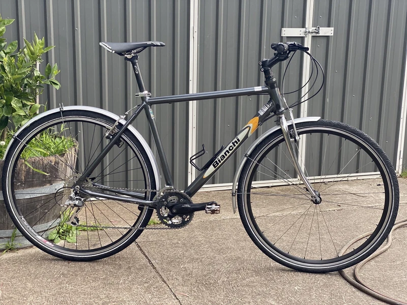 gumtree touring bike