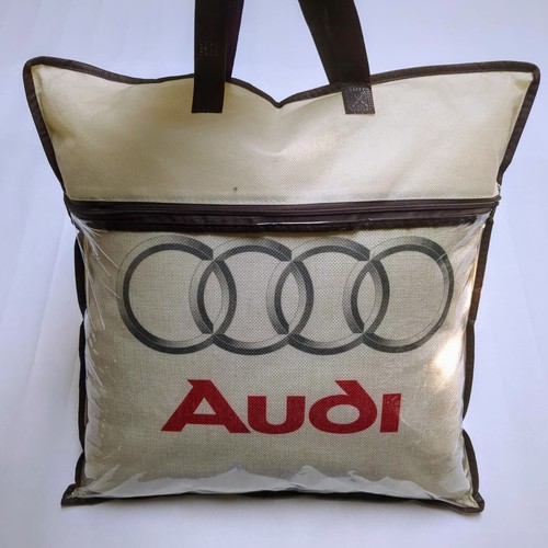 Audi 2 in 1 Kissen Decke Gesteppt Reißverschluss Überwurf Reiseservice 15"x15" - 58"x42" - Bild 2 von 7