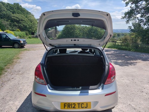 Hyundai i20 3 door 2012 excellent condition - Picture 4 of 10