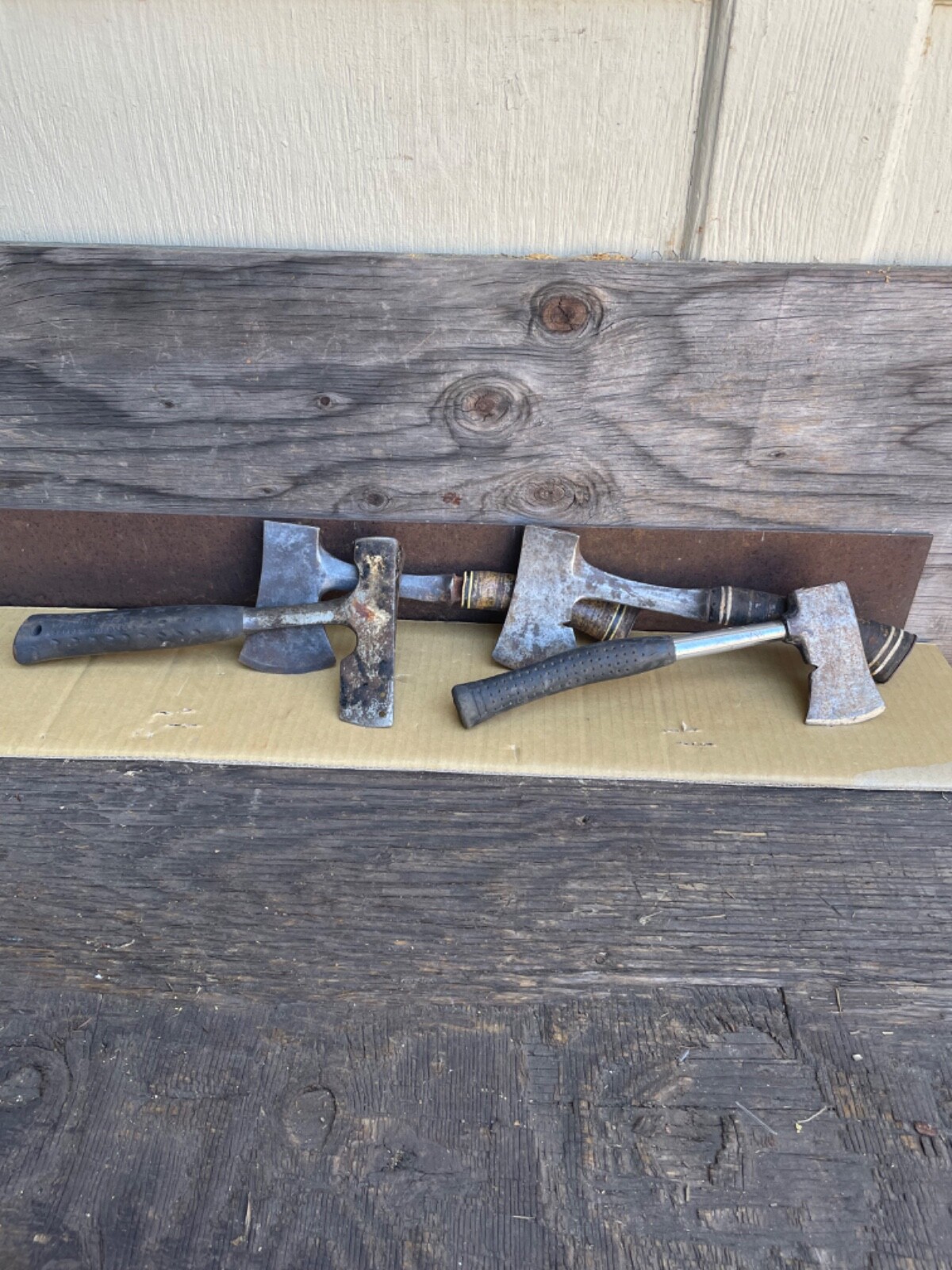 lote vintage de 4 hachas, 3 Estwings.