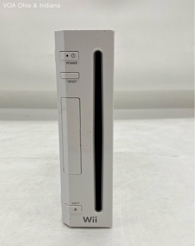 Nintendo Wii White Video Game Console Model #RVL-001 - Works! NO Accessoires