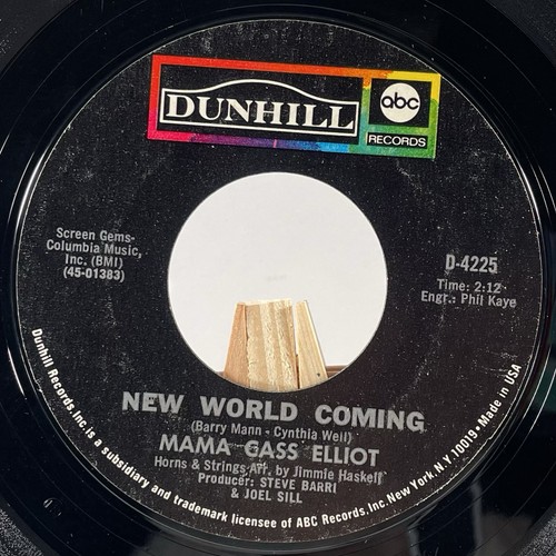 MAMA CASS ELLIOT 45 RPM NEW WORLD COMING / BLOW ME A KISS—VG - Picture 1 of 6