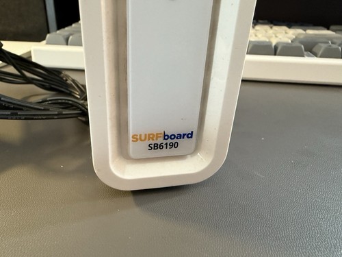 ARRIS SURFboard SB6190 DOCSIS 3.0 32 x 8 Gigabit Cable Modem White (Fast ship)** - Picture 2 of 3