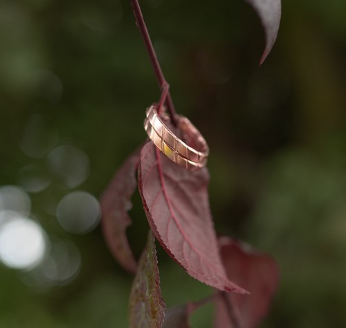 Edelstahl Creolen Creole Ohrschmuck Roségoldfarben gestreiftes Muster Ø 2,4cm - Bild 3 von 5