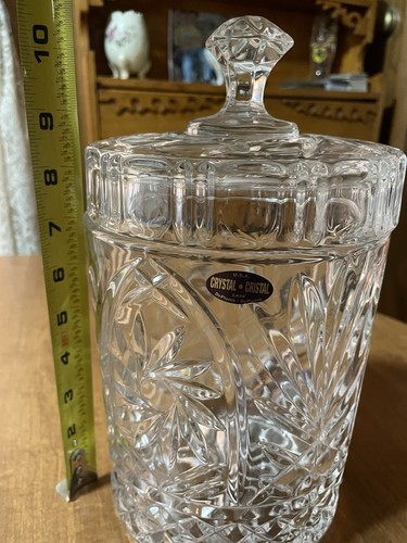St. George Crystal - 24% Lead Sparkling Biscuit Barrel/Candy Jar - Picture 6 of 10